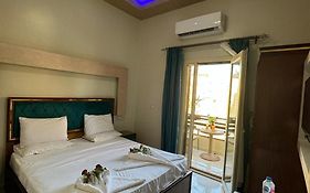 Golden Palace Hotel